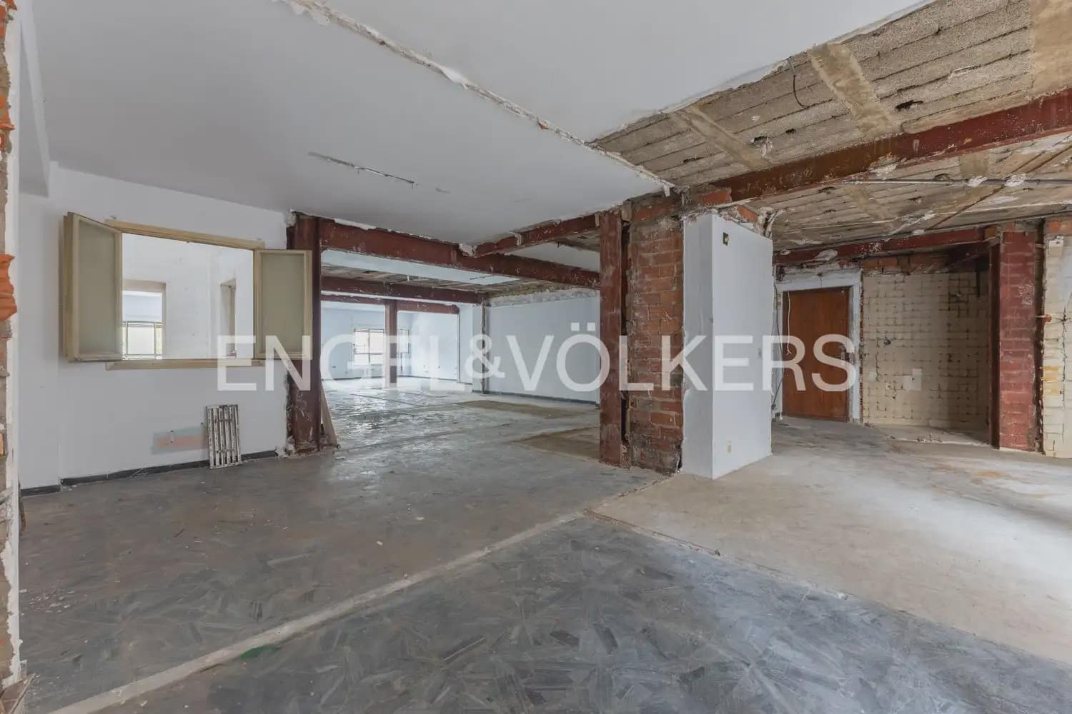 Piso de 4 habitaciones en València ciudad en venta con garaje - 575.000 € (Ref: 10120649)