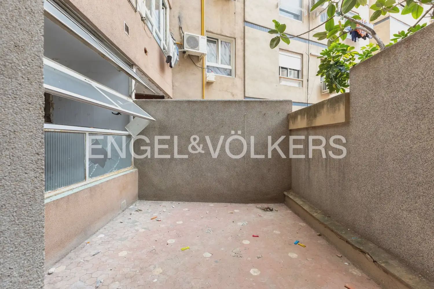 Piso de 4 habitaciones en València ciudad en venta con garaje - 575.000 € (Ref: 10120649)