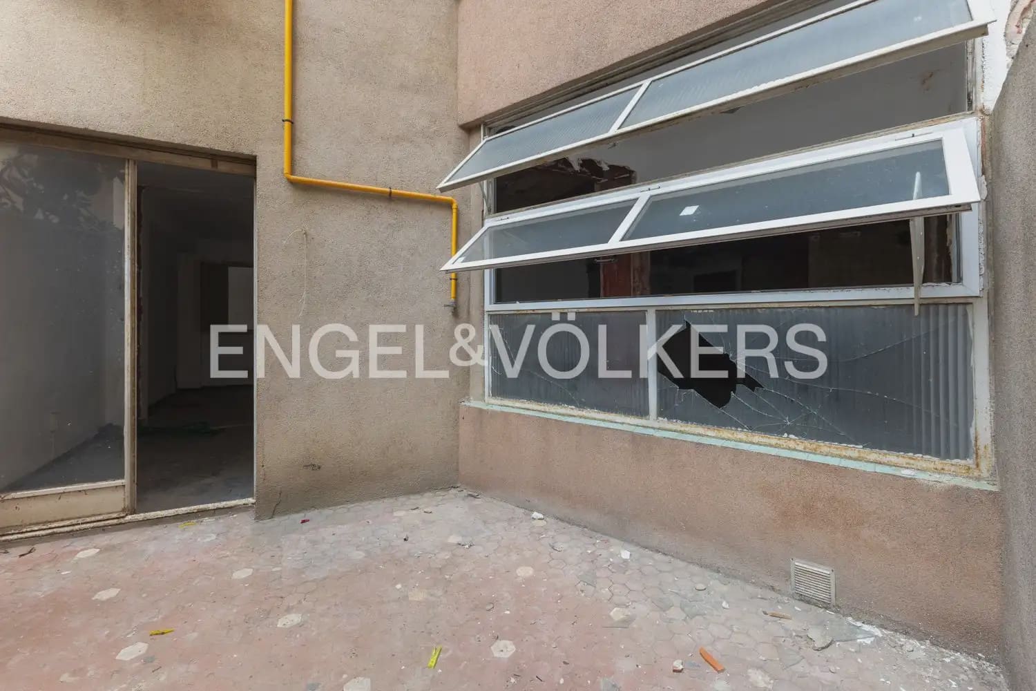 Piso de 4 habitaciones en València ciudad en venta con garaje - 575.000 € (Ref: 10120649)