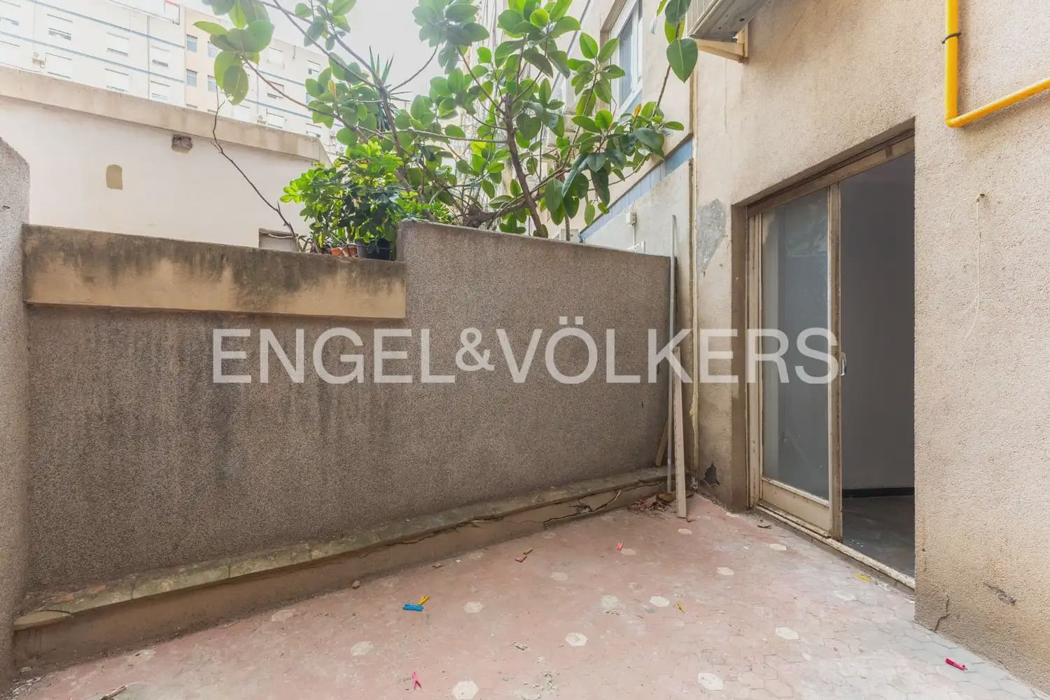 Piso de 4 habitaciones en València ciudad en venta con garaje - 575.000 € (Ref: 10120649)