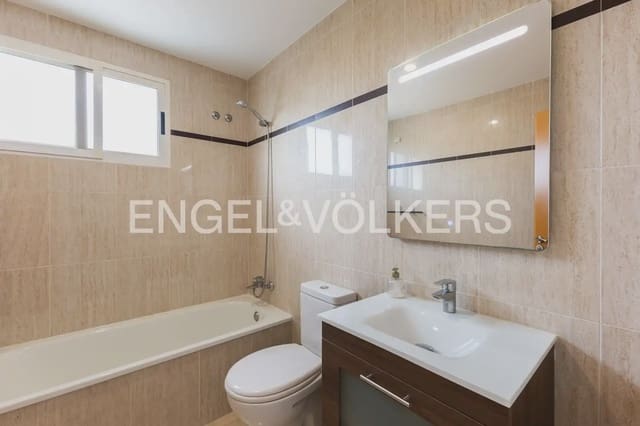 Adosado de 3 habitaciones en Almassora / Almazora en venta con piscina garaje - 325.000 € (Ref: 10120650)