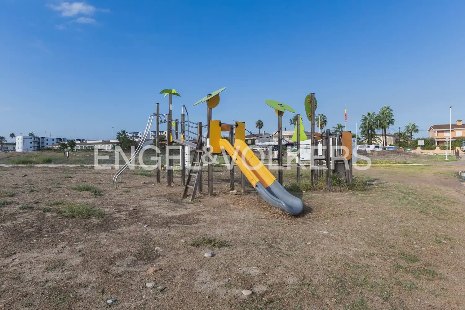 Adosado de 3 habitaciones en Almassora / Almazora en venta con piscina garaje - 325.000 € (Ref: 10120650)