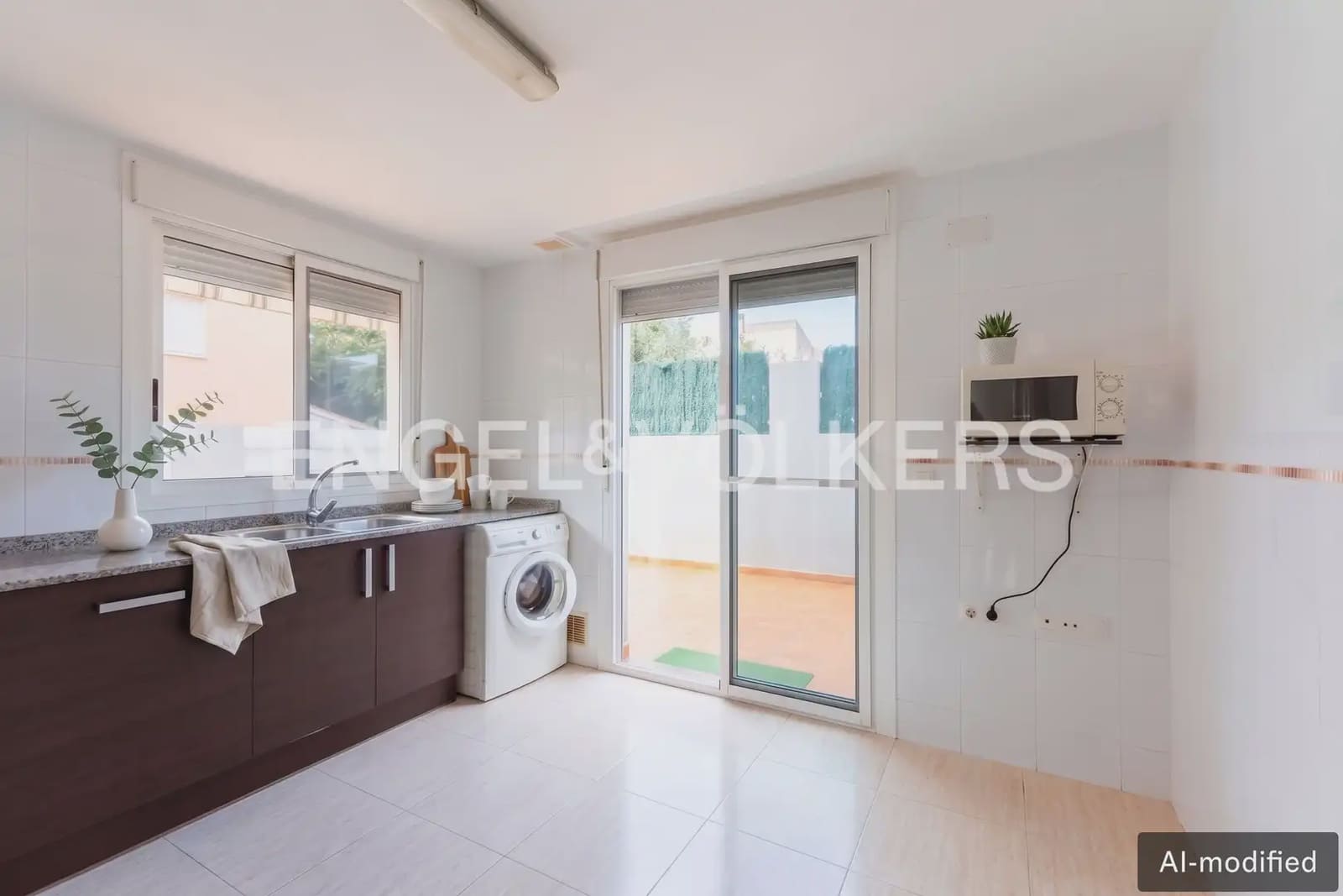 Adosado de 3 habitaciones en Almassora / Almazora en venta con piscina garaje - 325.000 € (Ref: 10120650)