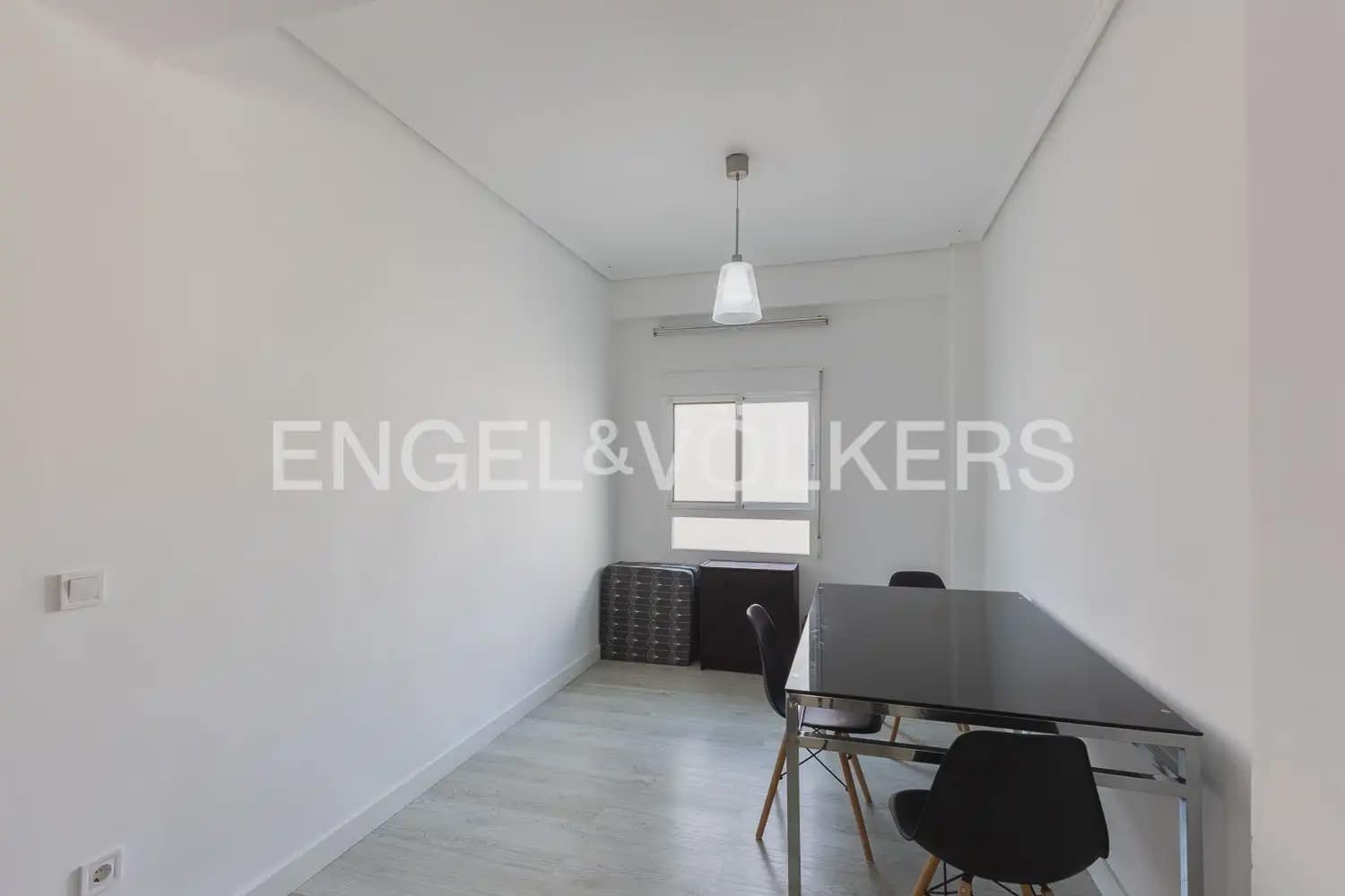 3 bedroom Flat for rent in Valencia city - € 1,395 (Ref: 10120832)