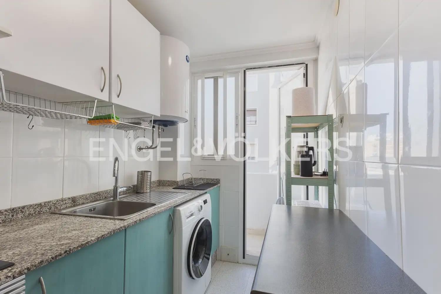 3 bedroom Flat for rent in Valencia city - € 1,395 (Ref: 10120832)