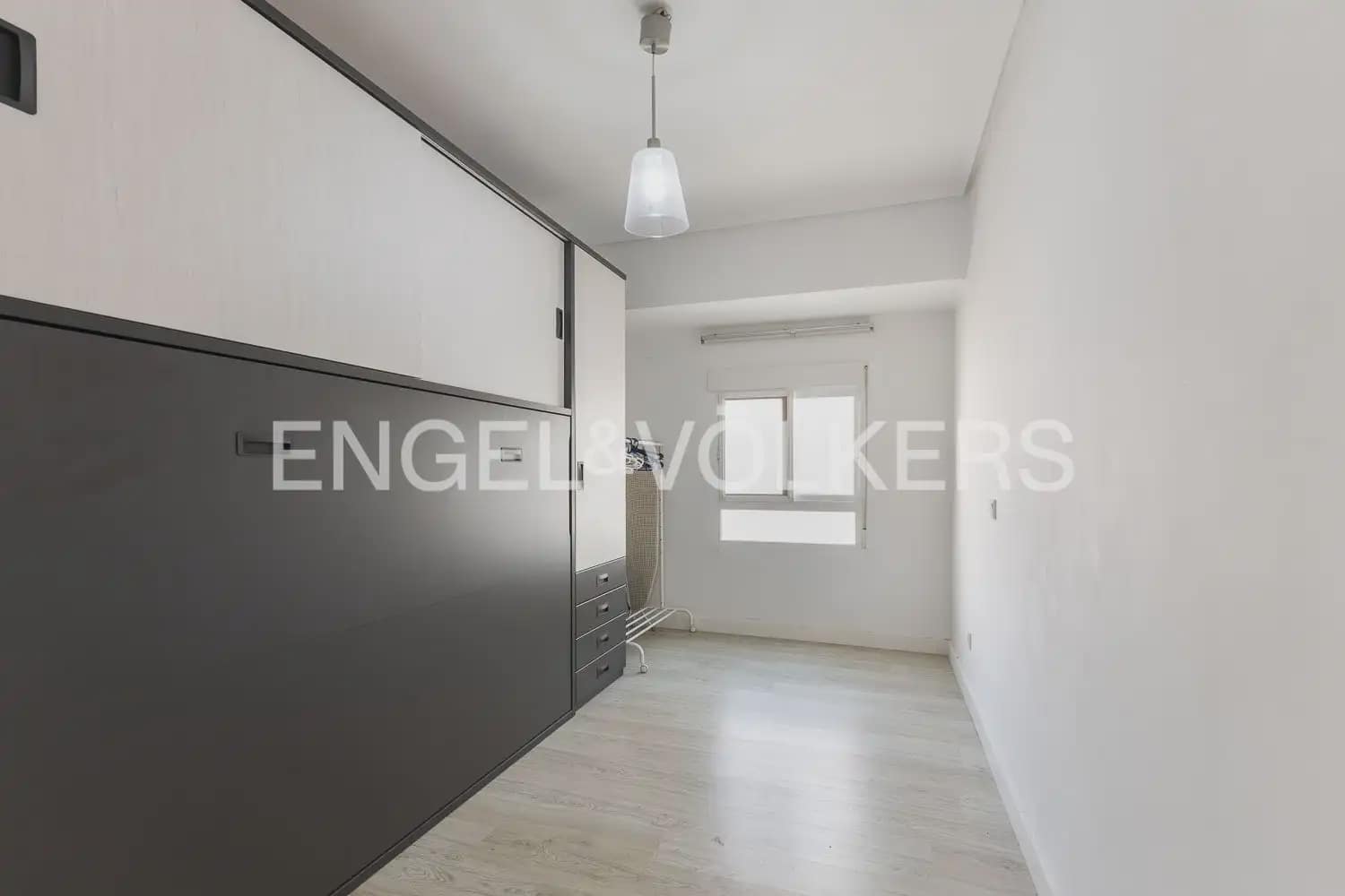 3 bedroom Flat for rent in Valencia city - € 1,395 (Ref: 10120832)