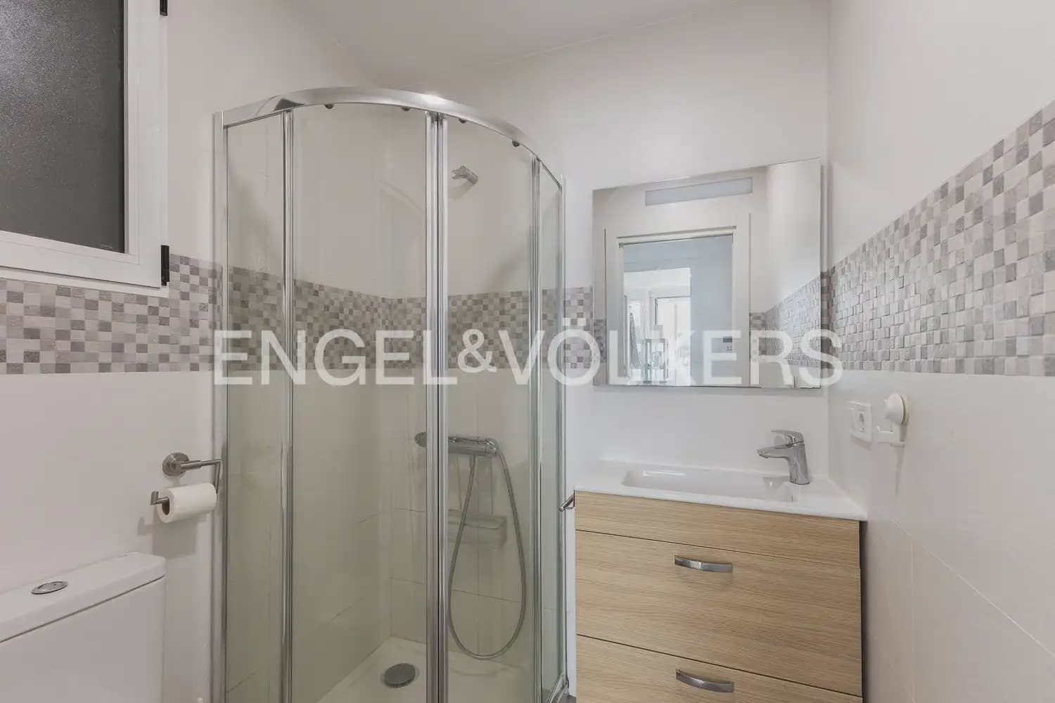 3 bedroom Flat for rent in Valencia city - € 1,395 (Ref: 10120832)