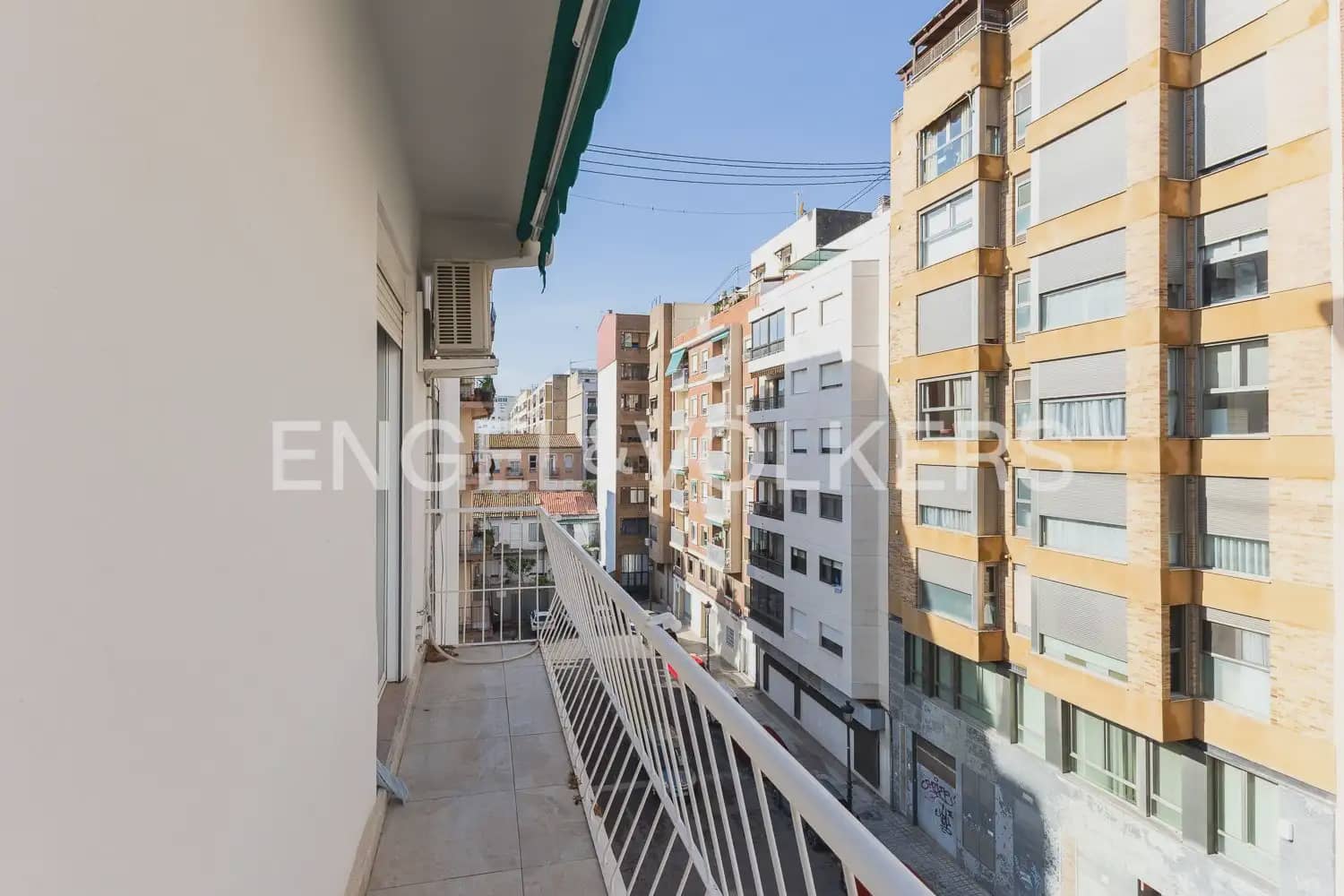 3 bedroom Flat for rent in Valencia city - € 1,395 (Ref: 10120832)