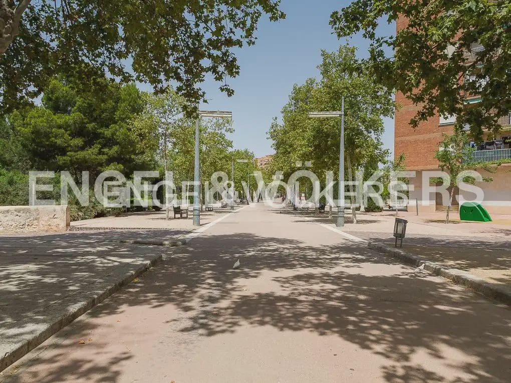 2 slaapkamer Flat te koop in Valencia stad - € 320.000 (Ref: 10120833)