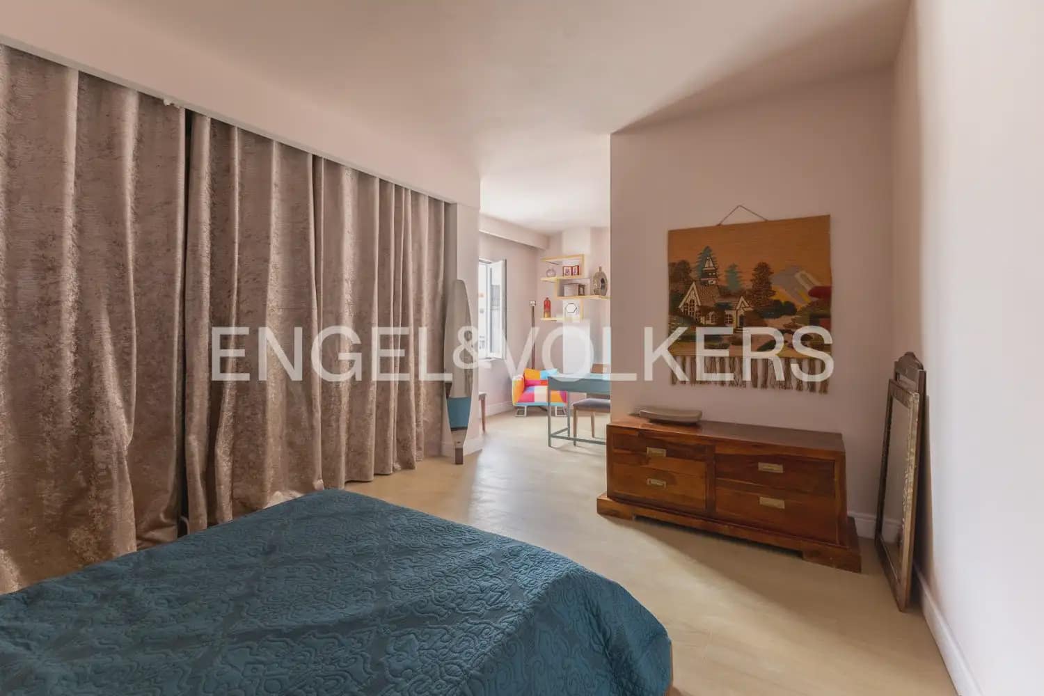 2 slaapkamer Flat te koop in Valencia stad - € 320.000 (Ref: 10120833)