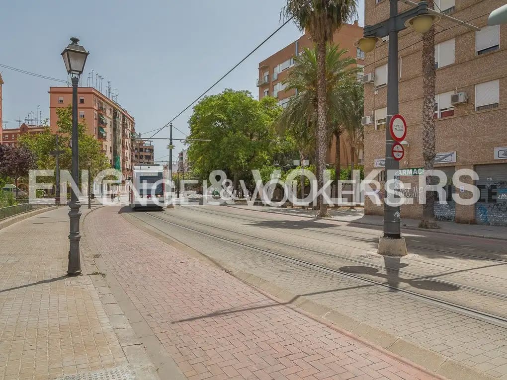 2 slaapkamer Flat te koop in Valencia stad - € 320.000 (Ref: 10120833)