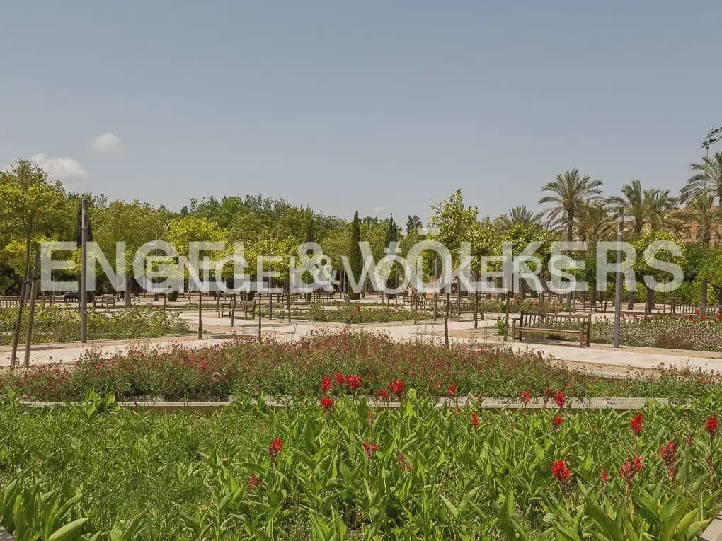 2 slaapkamer Flat te koop in Valencia stad - € 320.000 (Ref: 10120833)