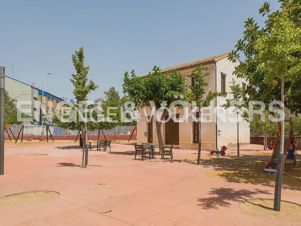2 slaapkamer Flat te koop in Valencia stad - € 320.000 (Ref: 10120833)