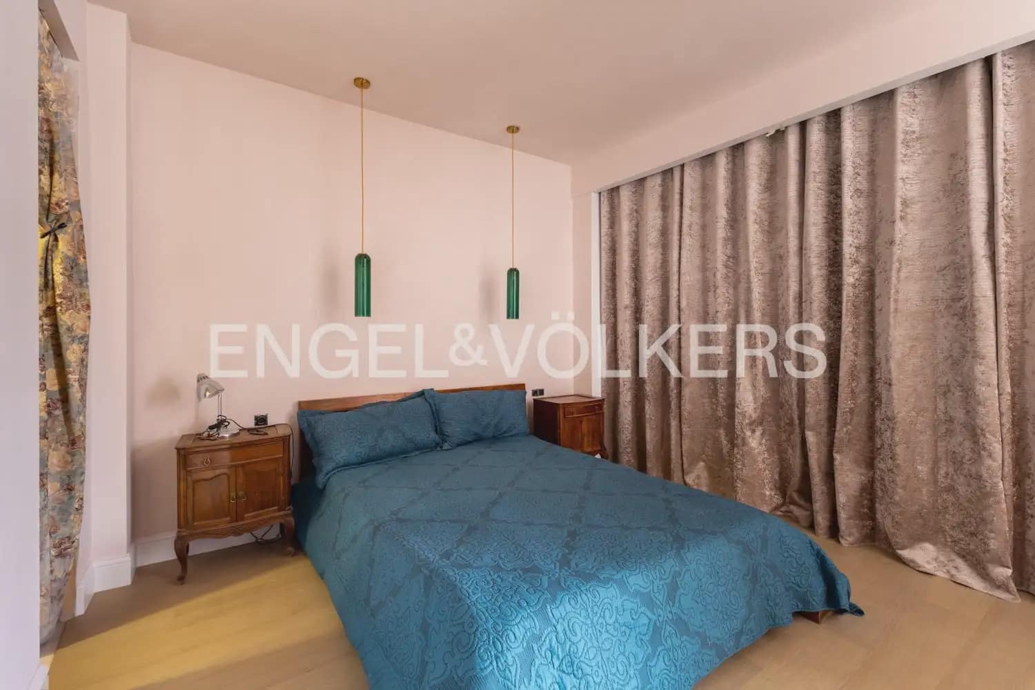 2 slaapkamer Flat te koop in Valencia stad - € 320.000 (Ref: 10120833)