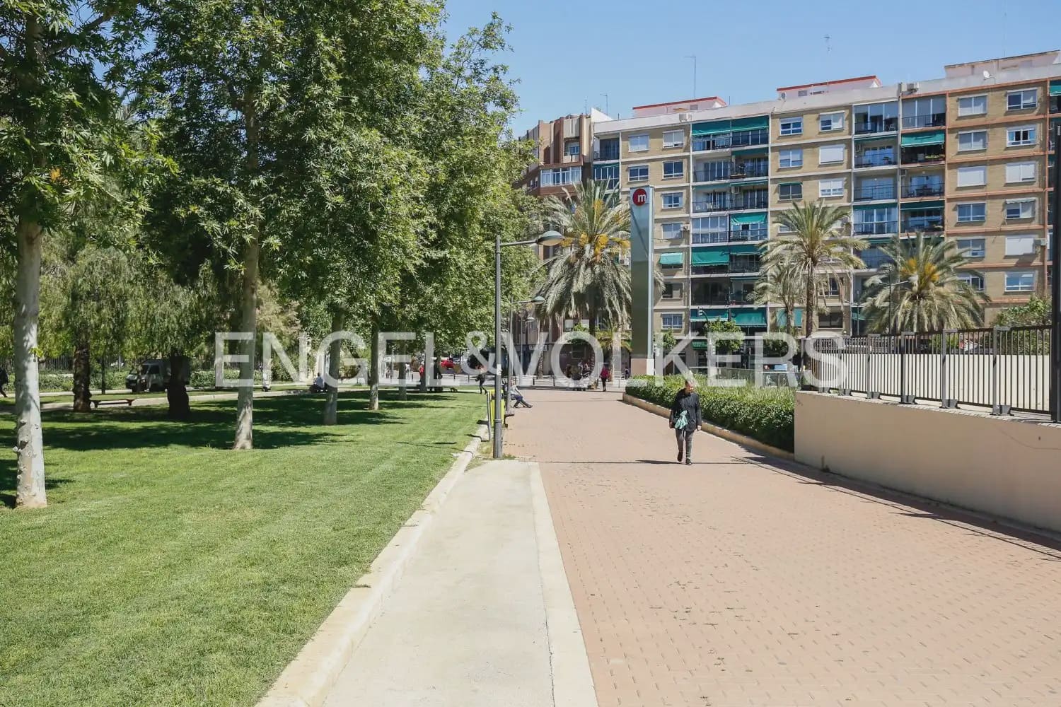 1 bedroom Flat for rent in Valencia city - € 1,300 (Ref: 10120834)