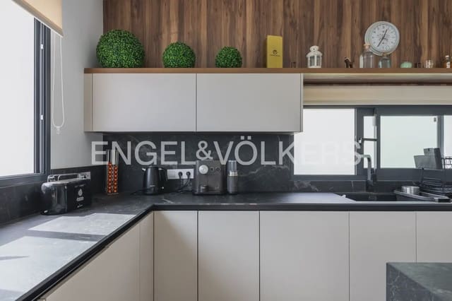 4 Zimmer Villa zu verkaufen in Bétera mit Pool Garage - 850.000 € (Ref: 10121086)