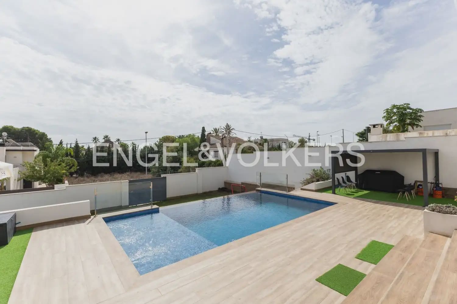 4 Zimmer Villa zu verkaufen in Betera mit Pool Garage - 850.000 € (Ref: 10121086)