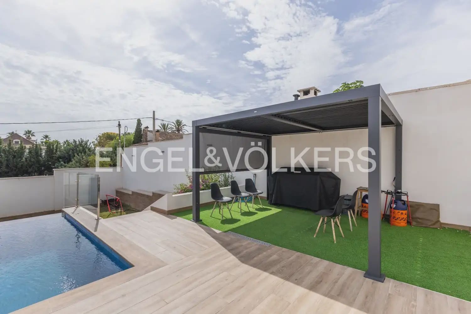 4 Zimmer Villa zu verkaufen in Betera mit Pool Garage - 850.000 € (Ref: 10121086)