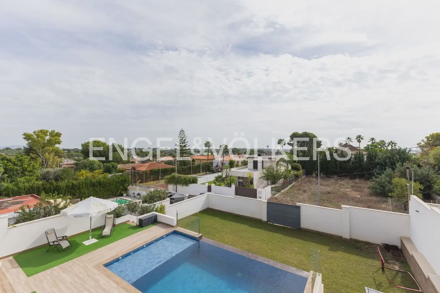 4 Zimmer Villa zu verkaufen in Betera mit Pool Garage - 850.000 € (Ref: 10121086)