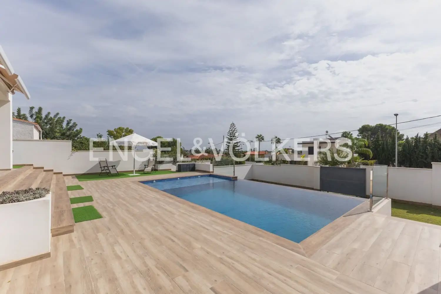 4 Zimmer Villa zu verkaufen in Betera mit Pool Garage - 850.000 € (Ref: 10121086)
