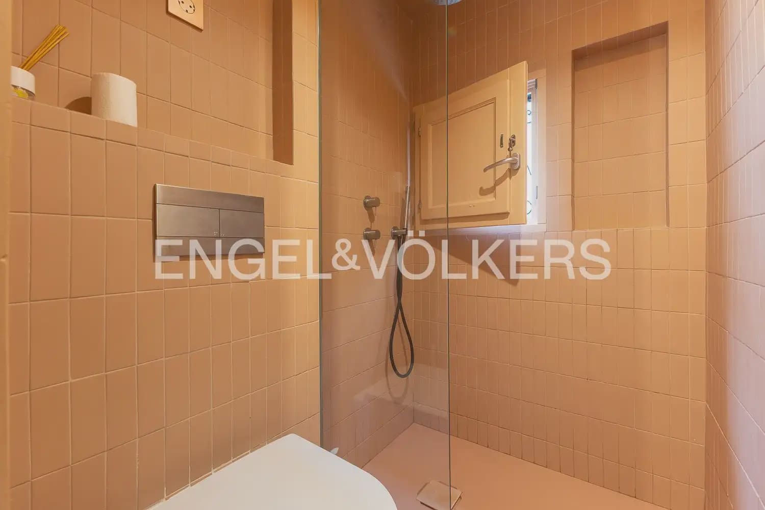 2 quarto Penthouse para arrendar em Valencia cidade - 2 400 € (Ref: 10124545)