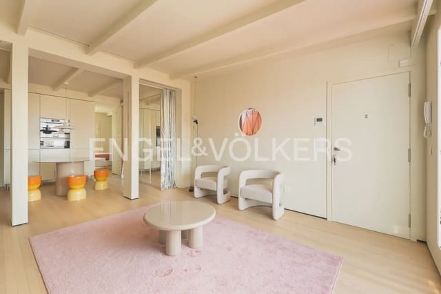 2 quarto Penthouse para arrendar em Exposicio, Valência cidade - 2 400 € (Ref: 10124545)