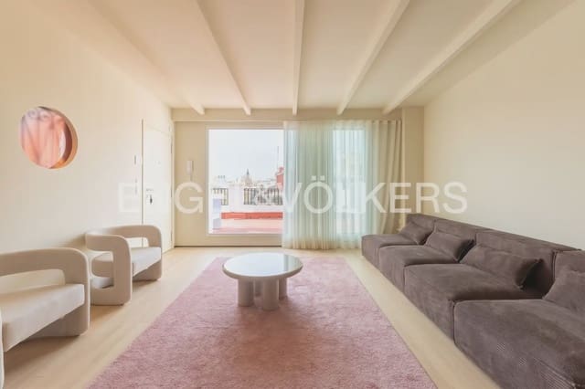 2 quarto Penthouse para arrendar em Exposicio, Valência cidade - 2 400 € (Ref: 10124545)