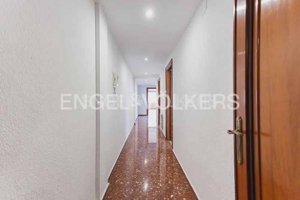 4 quarto Apartamento para arrendar em Valencia cidade com garagem - 2 200 € (Ref: 10124719)