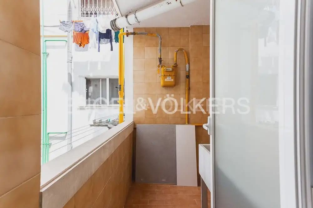 4 quarto Apartamento para arrendar em Valencia cidade com garagem - 2 200 € (Ref: 10124719)