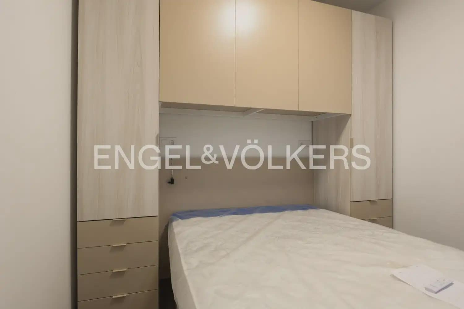 1 quarto Apartamento para arrendar em Valencia cidade - 1 300 € (Ref: 10124721)
