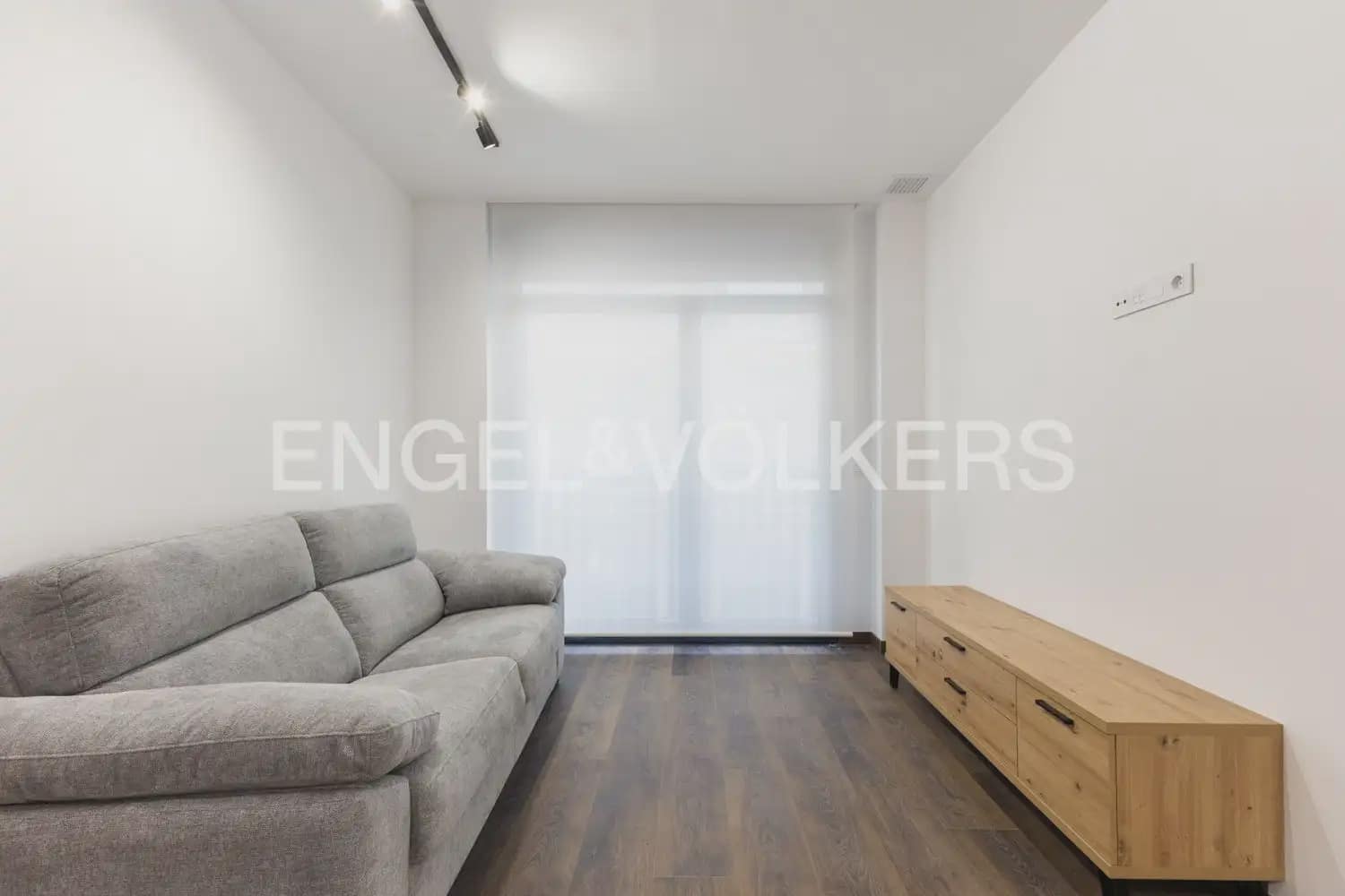 1 quarto Apartamento para arrendar em Valencia cidade - 1 300 € (Ref: 10124721)