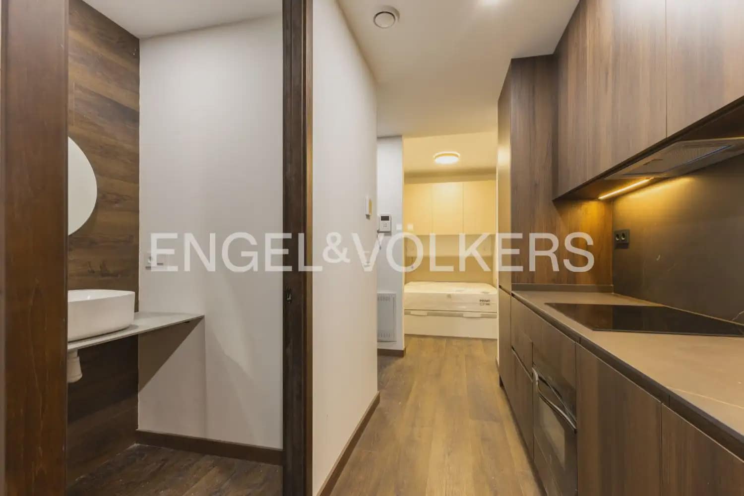 1 quarto Apartamento para arrendar em Valencia cidade - 1 300 € (Ref: 10124721)