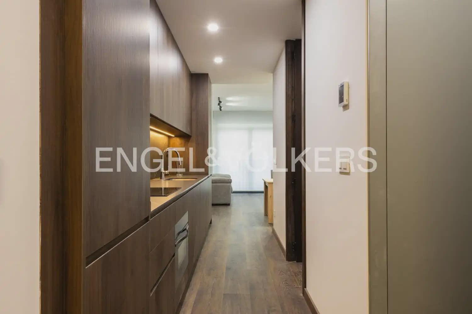 1 quarto Apartamento para arrendar em Valencia cidade - 1 300 € (Ref: 10124721)