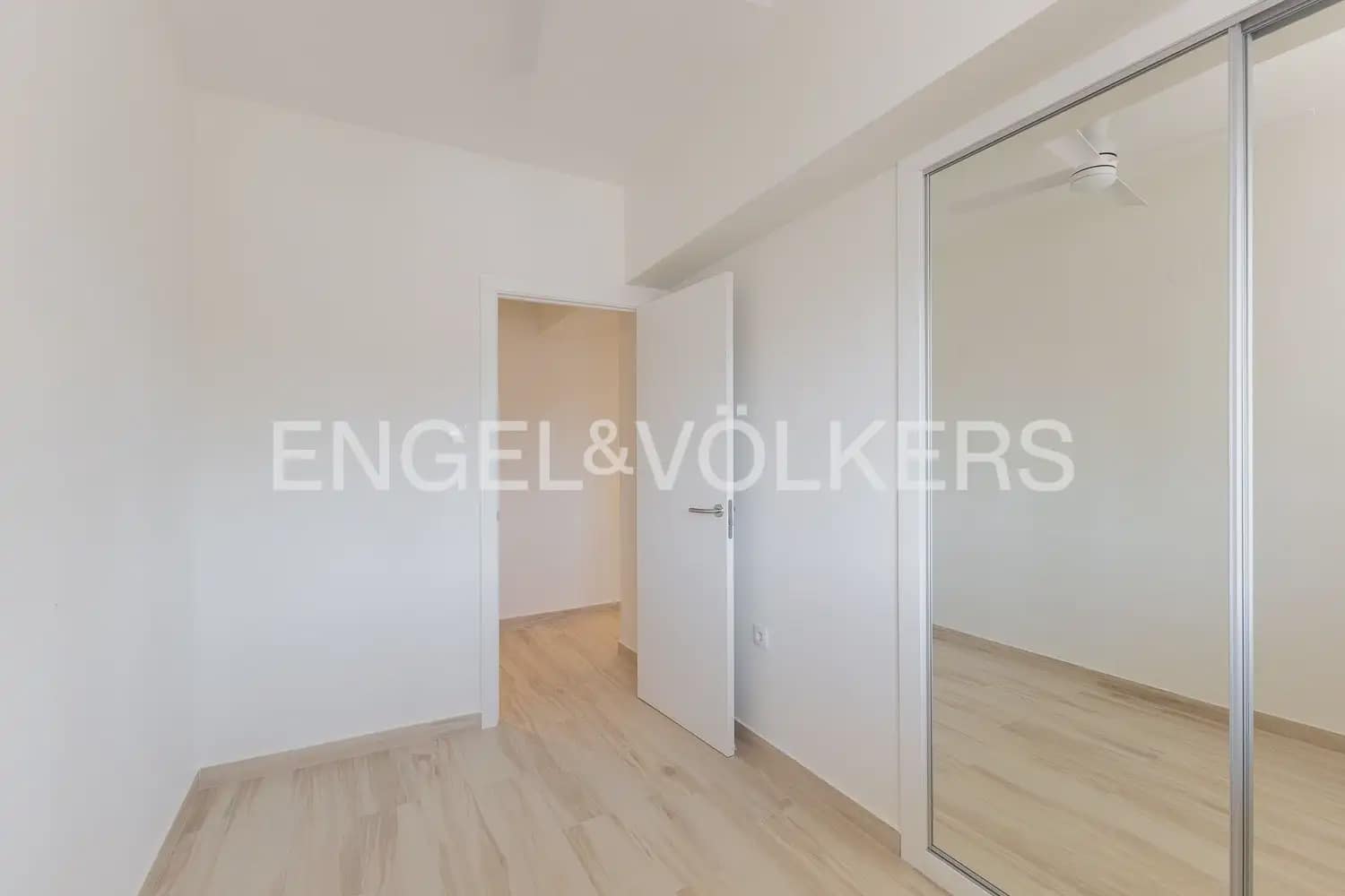 4 bedroom Flat for sale in Cullera with pool garage - € 1,050,000 (Ref: 10124723)