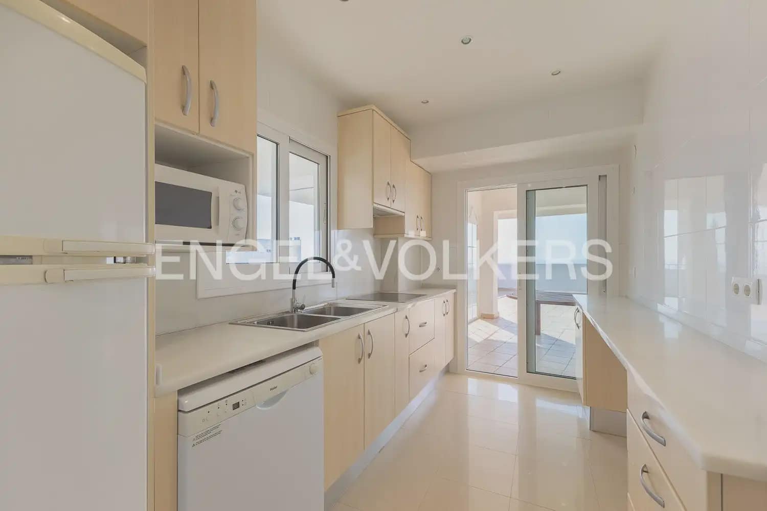 4 bedroom Flat for sale in Cullera with pool garage - € 1,050,000 (Ref: 10124723)