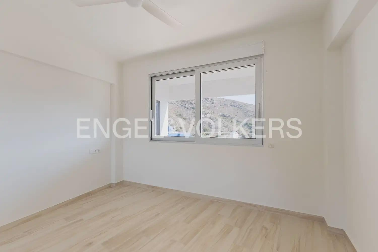 4 bedroom Flat for sale in Cullera with pool garage - € 1,050,000 (Ref: 10124723)