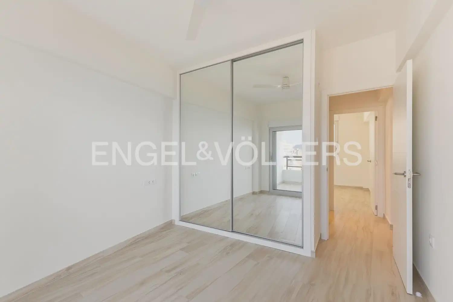 4 bedroom Flat for sale in Cullera with pool garage - € 1,050,000 (Ref: 10124723)
