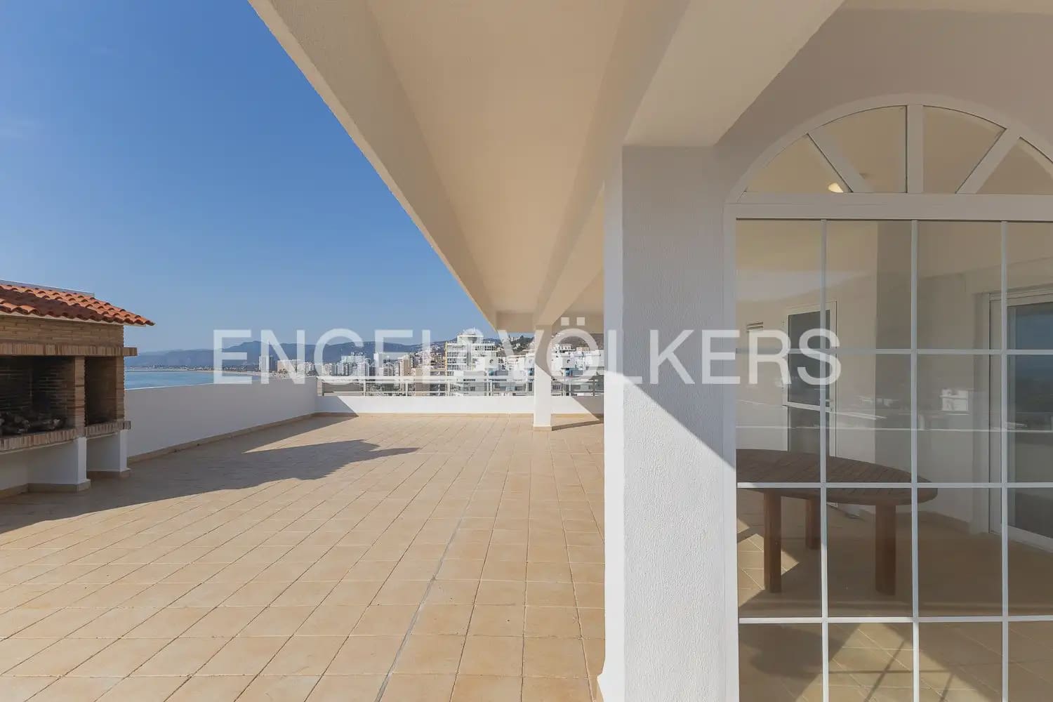 4 bedroom Flat for sale in Cullera with pool garage - € 1,050,000 (Ref: 10124723)