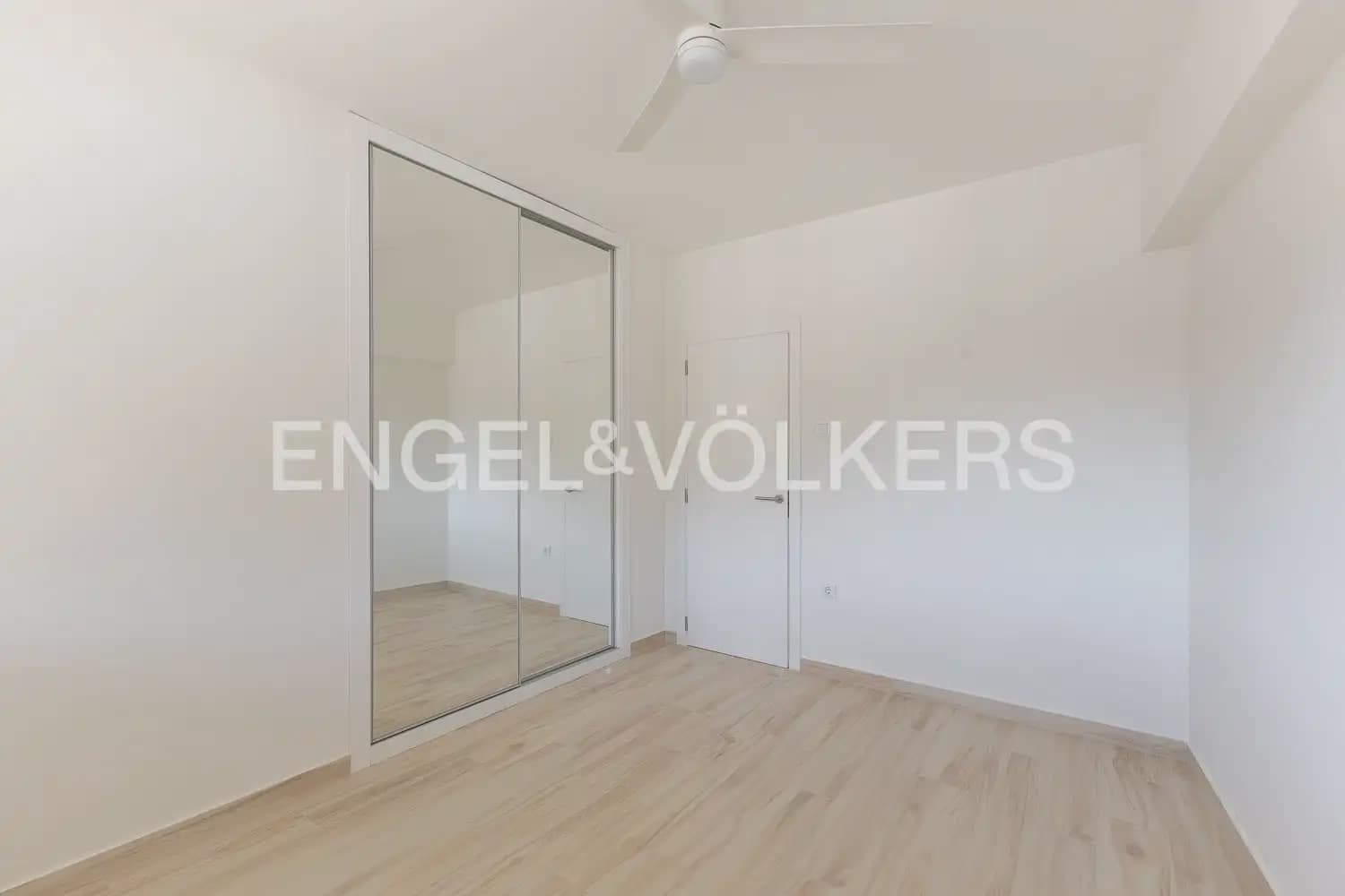 4 bedroom Flat for sale in Cullera with pool garage - € 1,050,000 (Ref: 10124723)