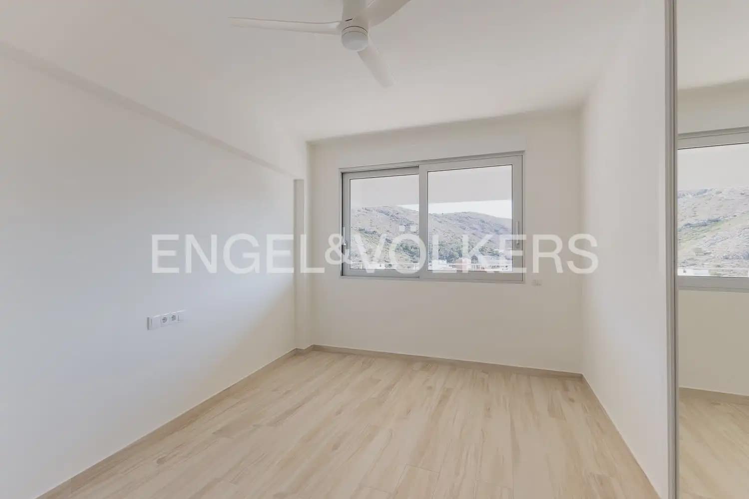 4 bedroom Flat for sale in Cullera with pool garage - € 1,050,000 (Ref: 10124723)