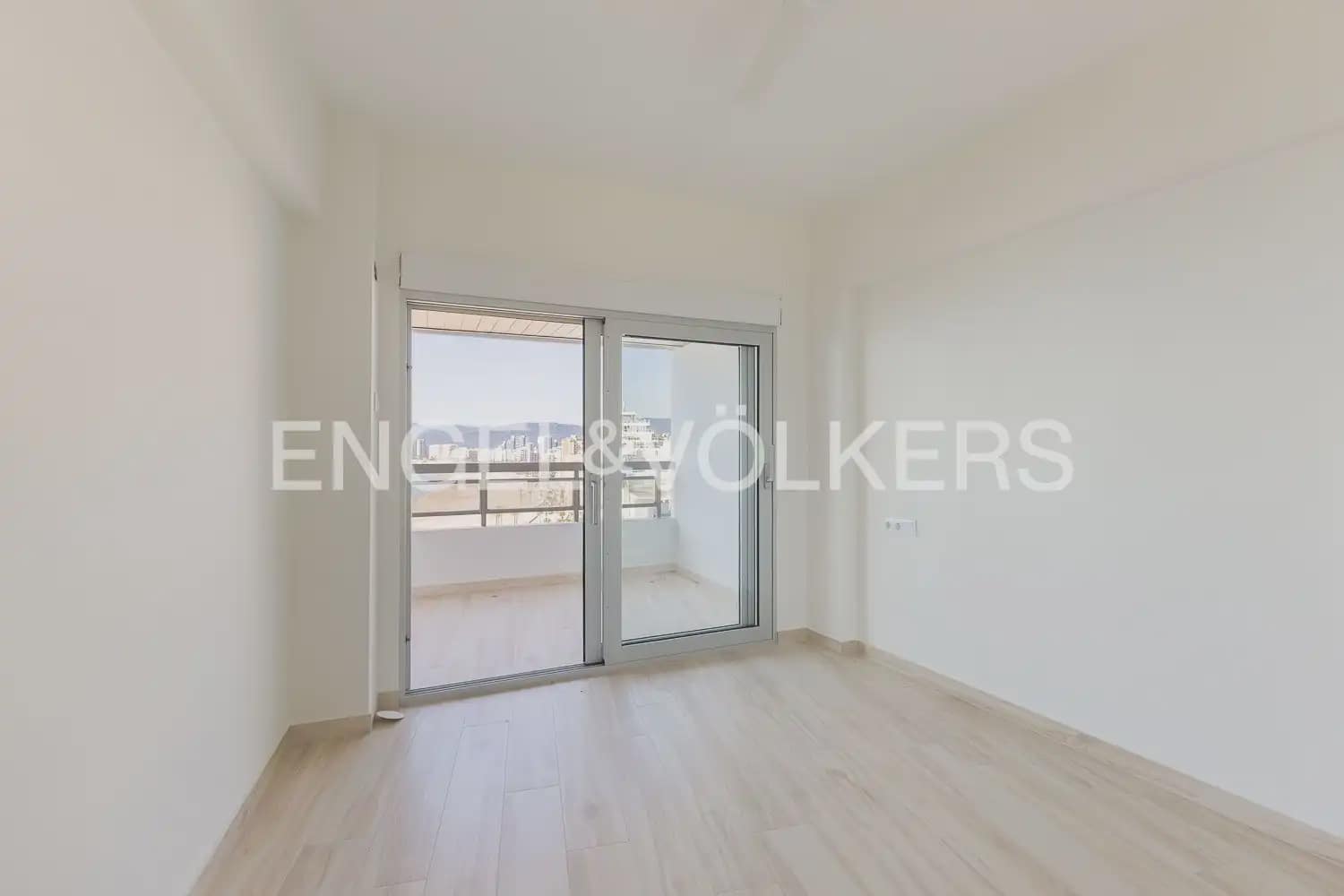 4 bedroom Flat for sale in Cullera with pool garage - € 1,050,000 (Ref: 10124723)
