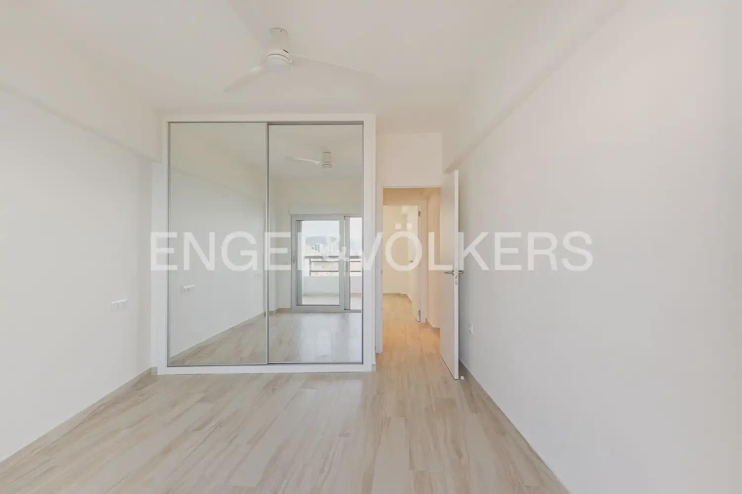 4 bedroom Flat for sale in Cullera with pool garage - € 1,050,000 (Ref: 10124723)