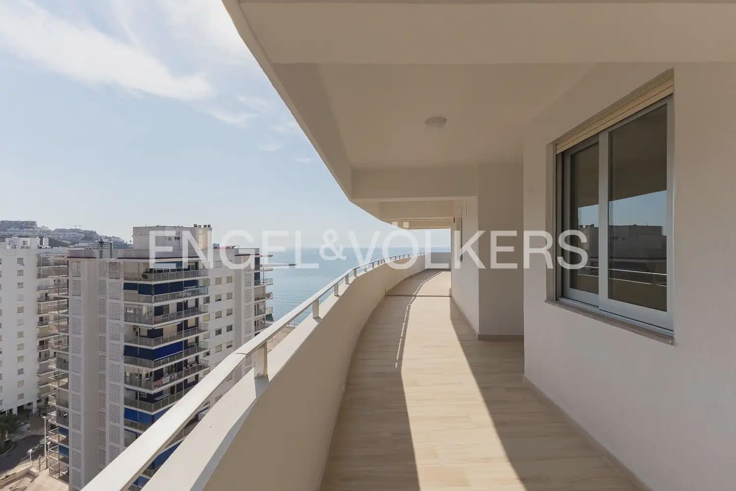 4 bedroom Flat for sale in Cullera with pool garage - € 1,050,000 (Ref: 10124723)