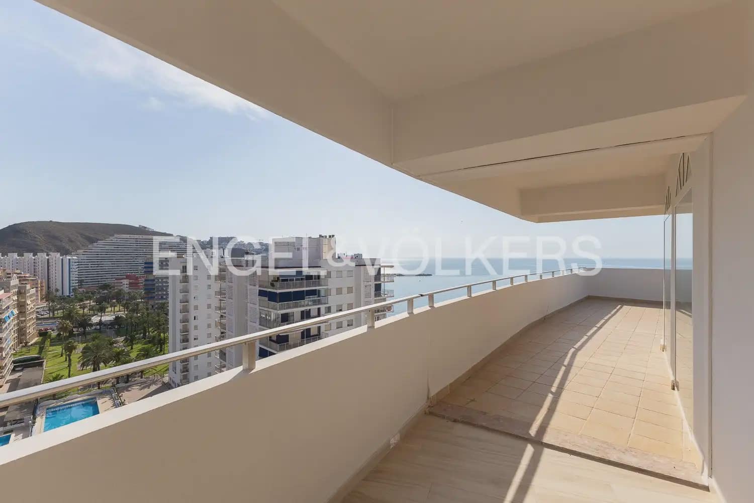 4 bedroom Flat for sale in Cullera with pool garage - € 1,050,000 (Ref: 10124723)