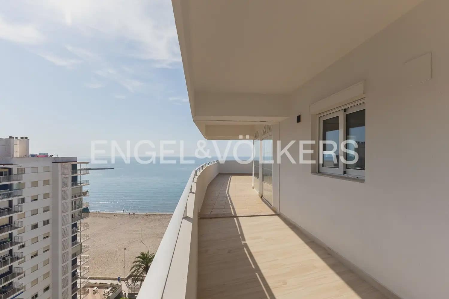 4 bedroom Flat for sale in Cullera with pool garage - € 1,050,000 (Ref: 10124723)