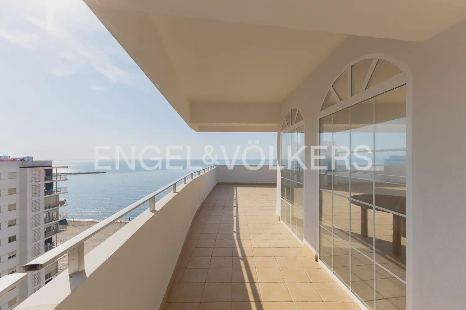 4 bedroom Flat for sale in Cullera with pool garage - € 1,050,000 (Ref: 10124723)