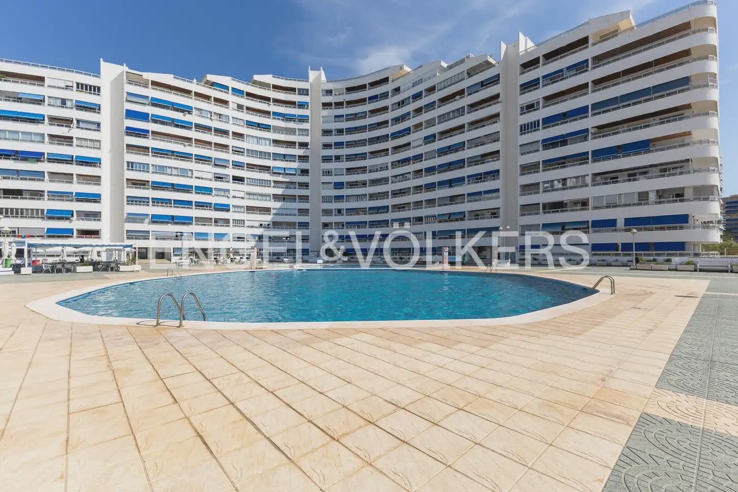 4 bedroom Flat for sale in Cullera with pool garage - € 1,050,000 (Ref: 10124723)