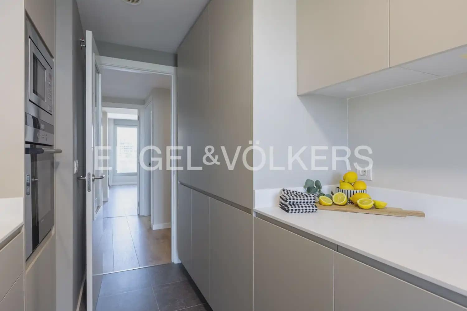 4 quarto Apartamento para venda em Valencia cidade com piscina garagem - 1 200 000 € (Ref: 10124724)
