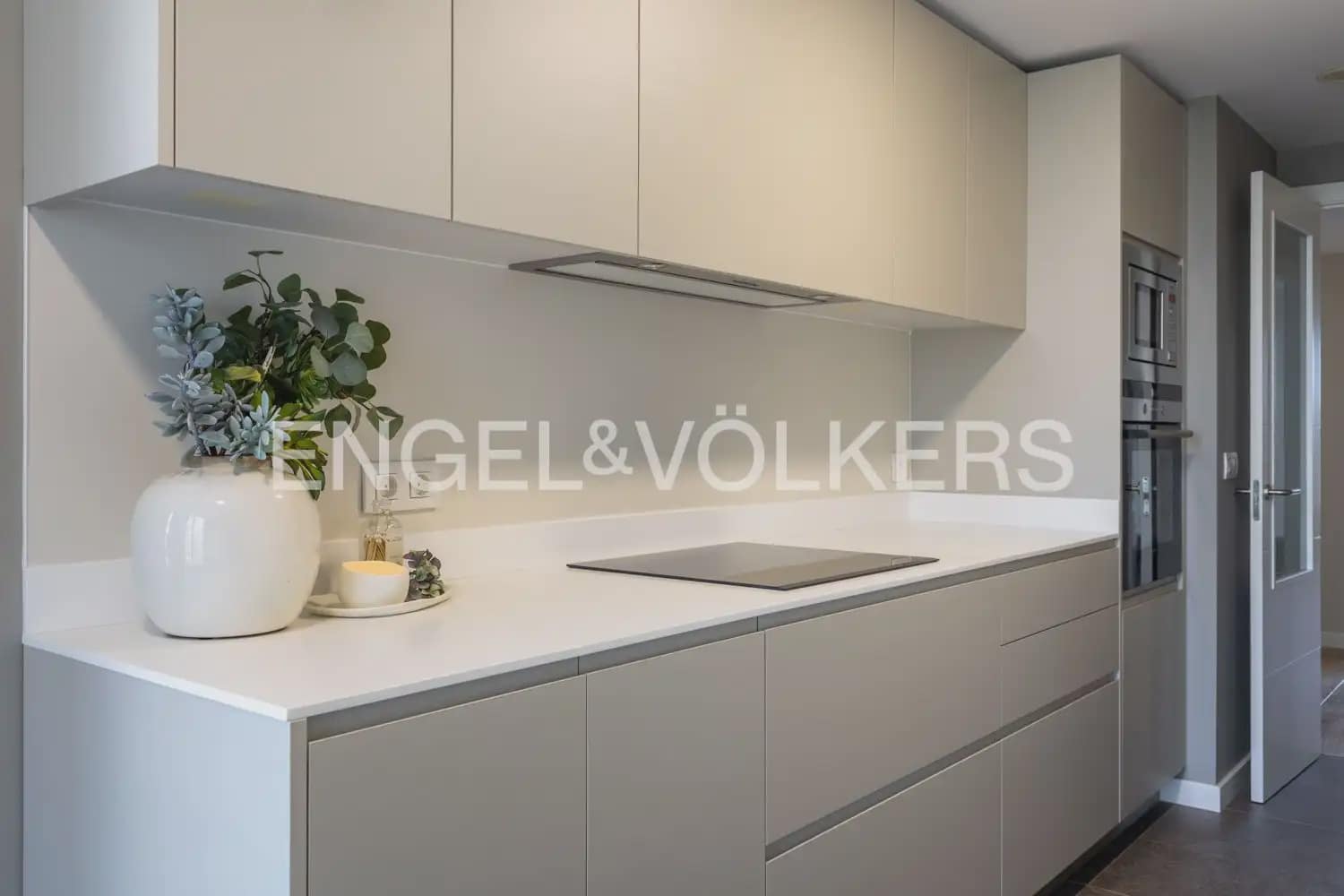 4 quarto Apartamento para venda em Valencia cidade com piscina garagem - 1 200 000 € (Ref: 10124724)