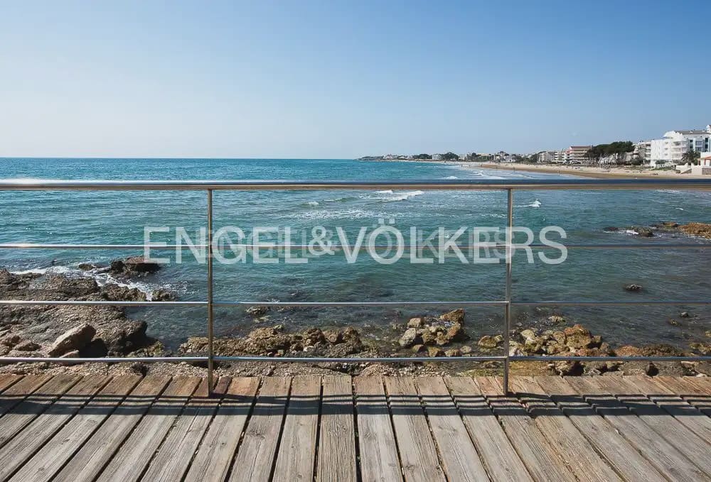 5 bedroom Villa for sale in Alcala de Xivert with pool garage - € 820,000 (Ref: 10124891)
